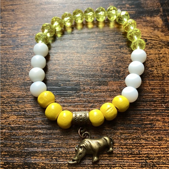 Bracelets - Picture 3 of 4